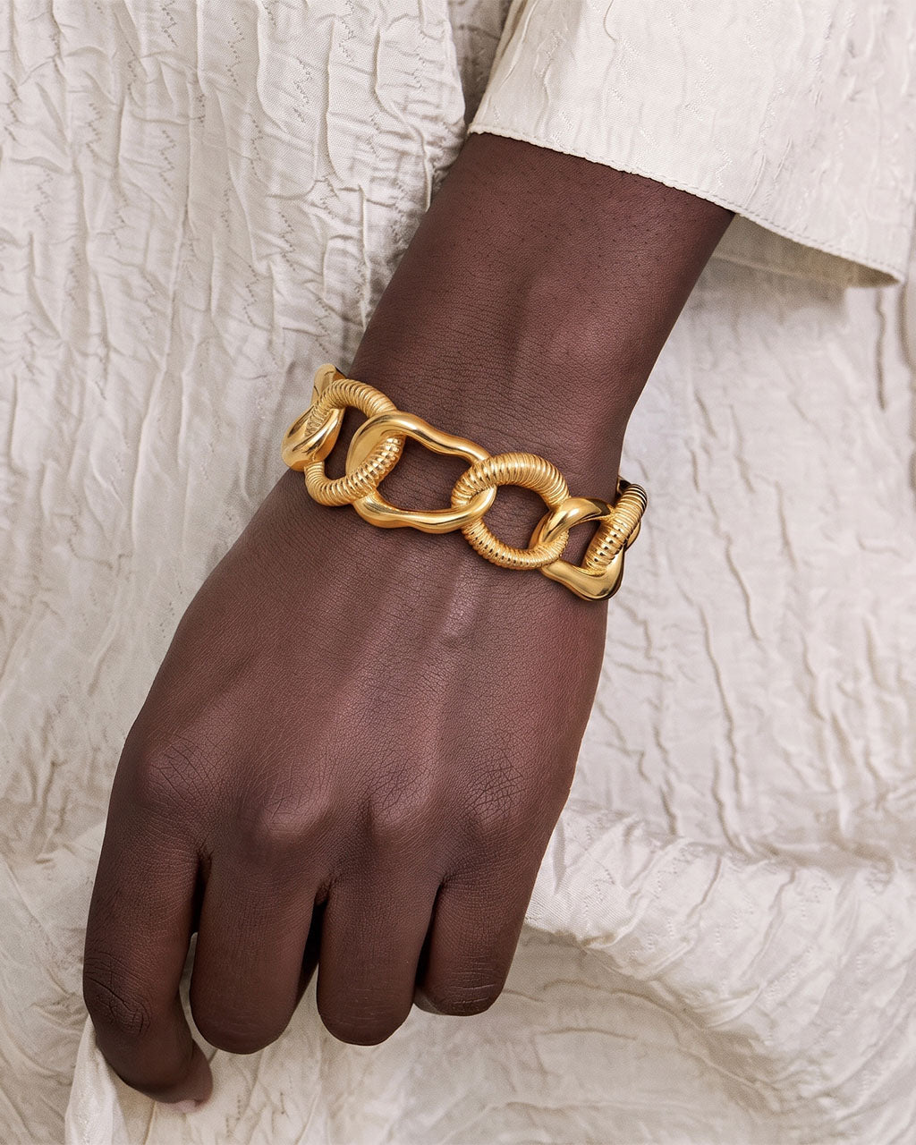Chunky Ribbed Chain Link Cuff Waterproof Gold Bangle