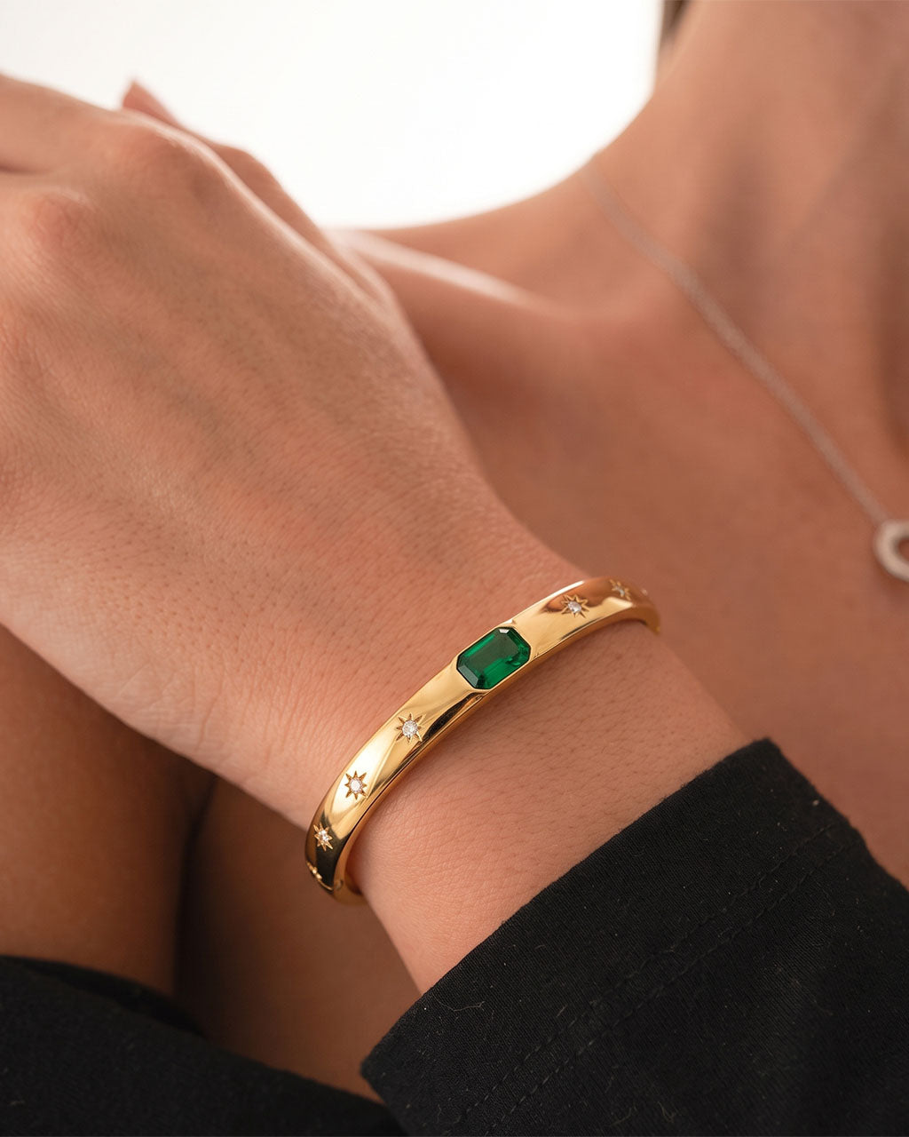 Luxury North Star Green Stone Waterproof Gold Bangle