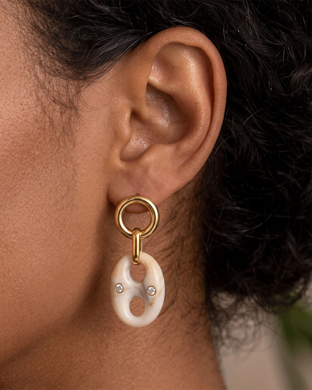 Sparkly Resin Mariner Link Drop Waterproof Gold Earrings