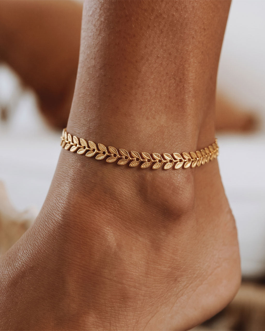 Vintage Textured Laurel Leaf Waterproof Gold Anklet